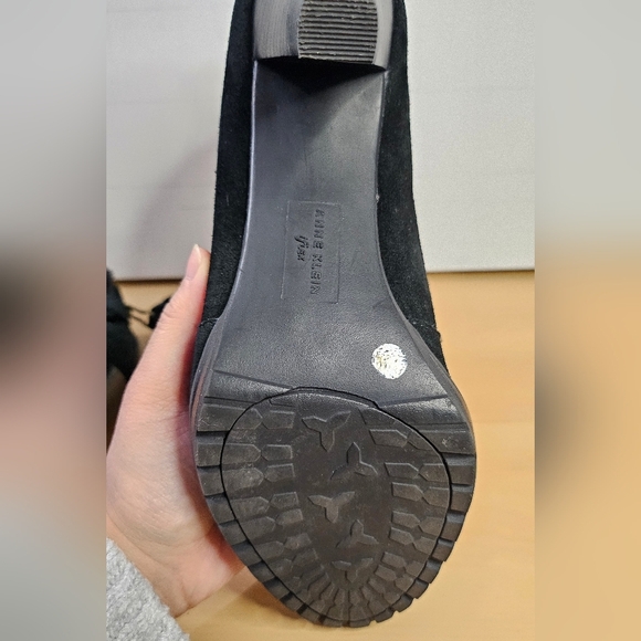 Anne Klein iFlex Black Faux Fur Suede with Back Zipper Ankle Boots size 7 1/2 - Picture 4 of 8